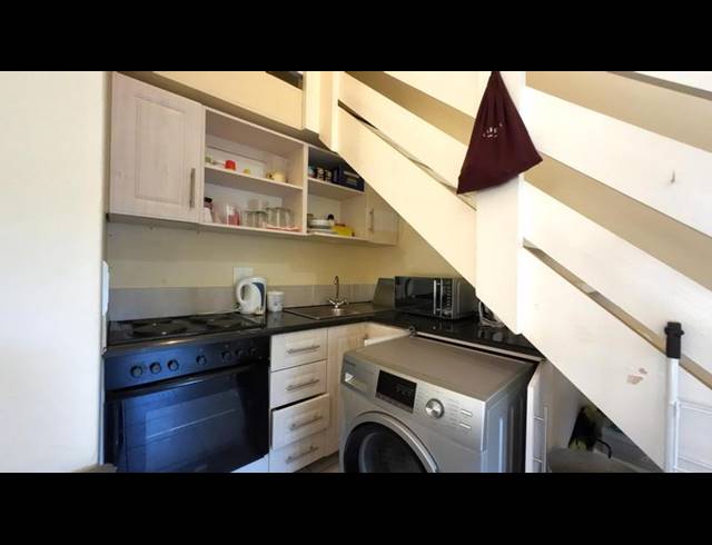 1 BEDROOM APARTMENT FOR SALE IN CHASE VALLEY